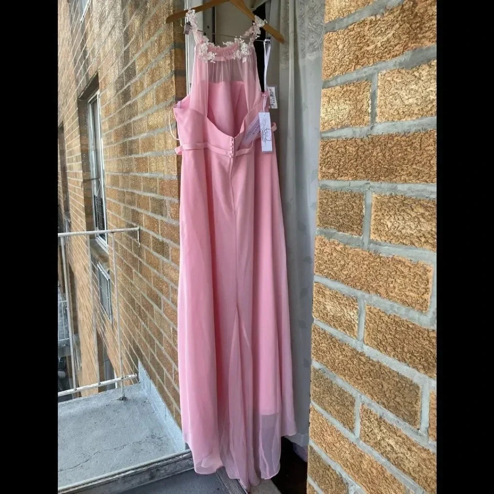 Disney royal maidens dress by alfred Angelo - Picture 5 of 13